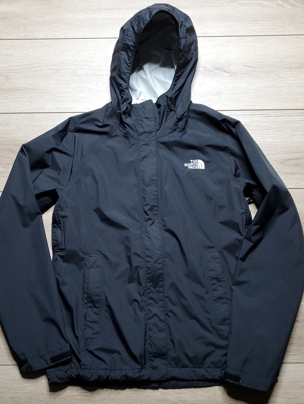 The North Face Women's Medium Black DryVent Rain Jacket